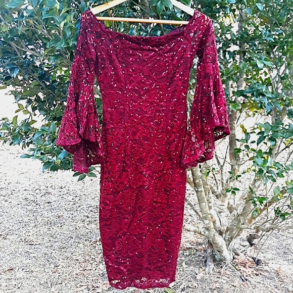 Red Sexy Lace Premier Amour Dress - Picture 2 of 8